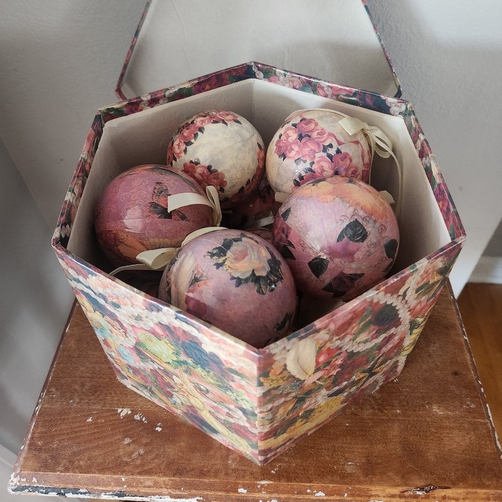 Vintage 1995 C&F Enterprises Victorian Paper Mache Ornaments 12 Shabby Chic